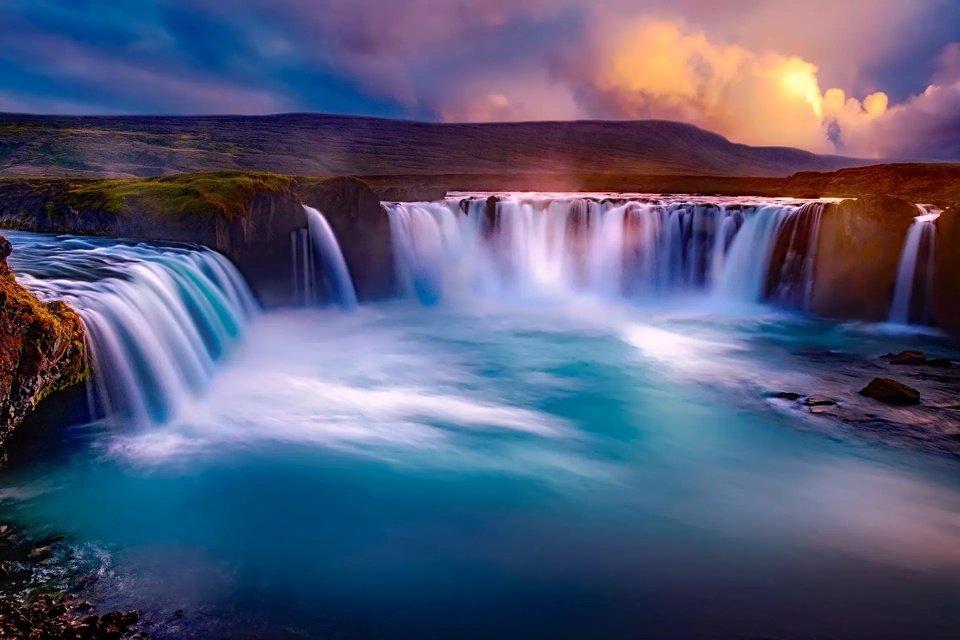 Iceland-inspiration-ghardy-tours-1