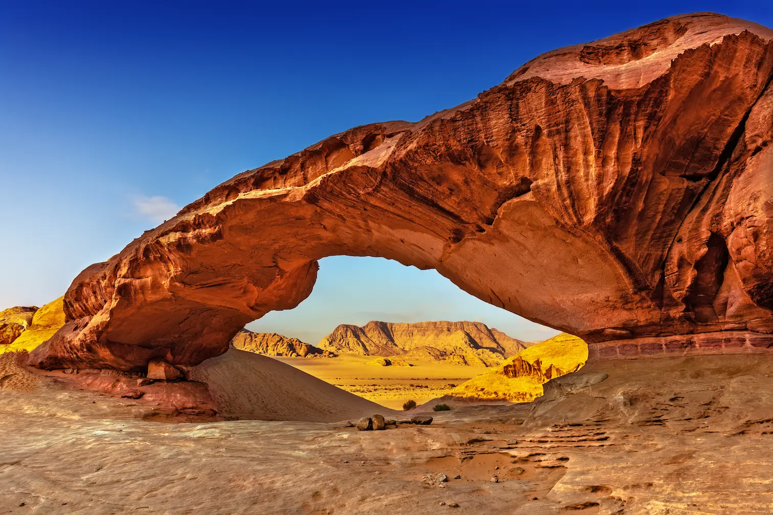 Wadi Rum desert caves cliffs luxury travel with Ghardy Tours