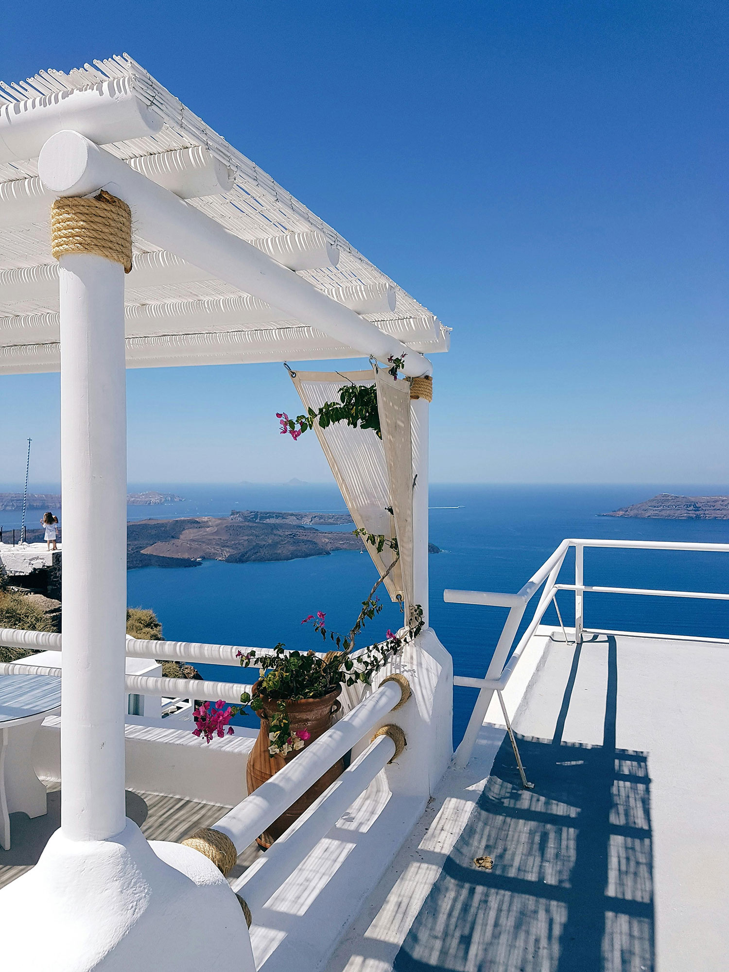 santorini-honeymoon-boutique-hotel-ghardy-tours
